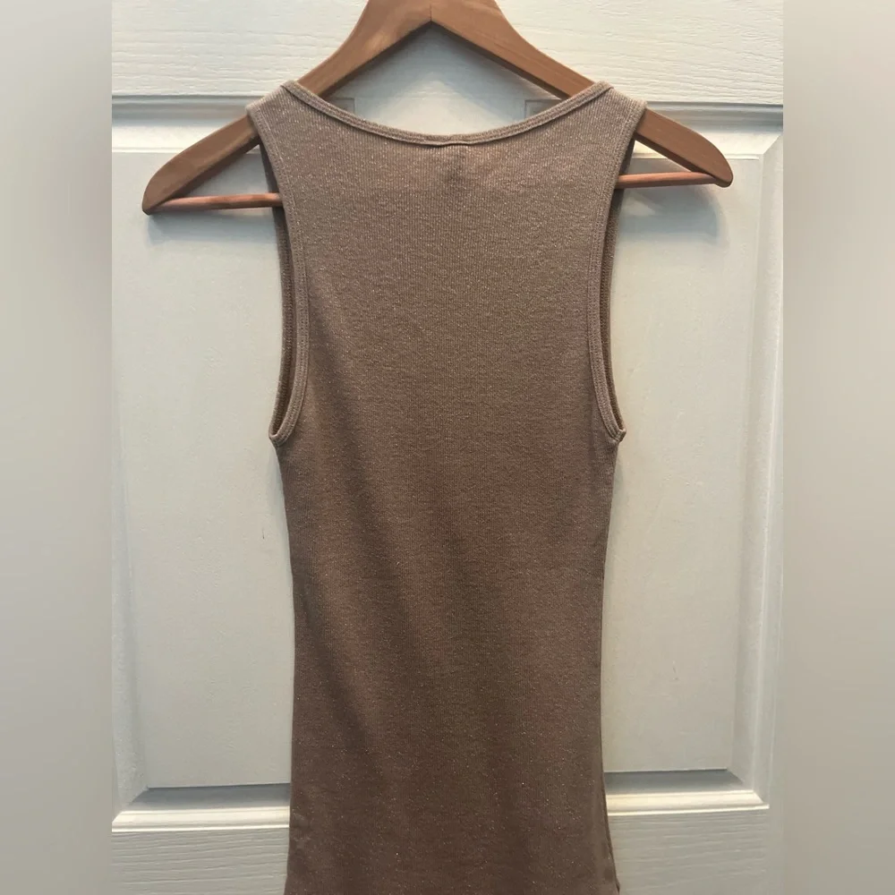 PRE-OWNED CHARLOTTE WOMEN'S TAN METALLIC TANK TOP- MEDIUM - Picture 5 of 5